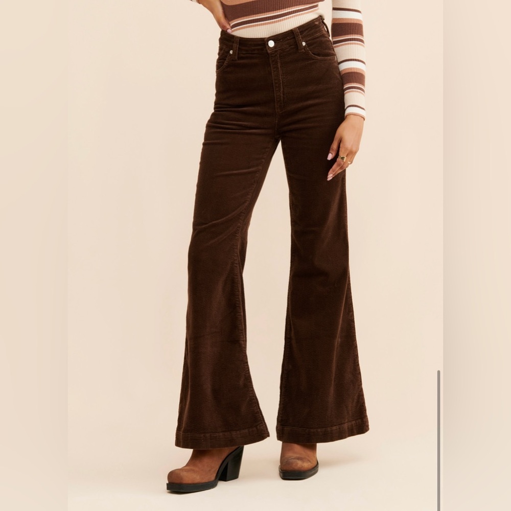 ROLLA’s Eastcoast Corduroy Flare Pants